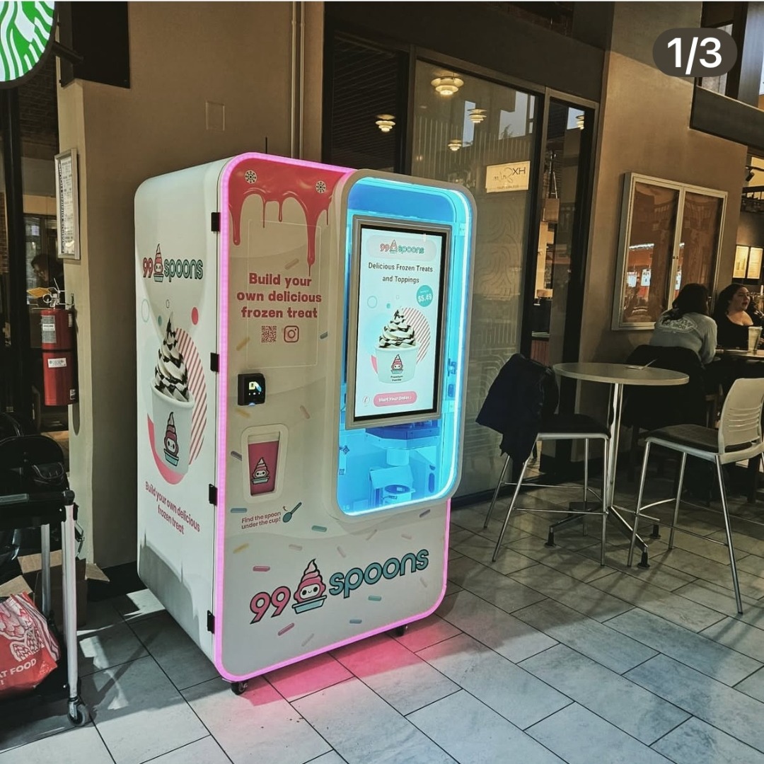 Student ordering at Hofstra University